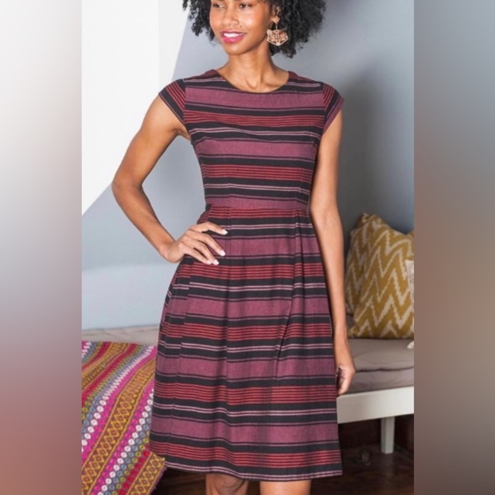 Mata Traders Devonshire Fit & Flare Striped Mini Dress Pockets Sinched Size L.